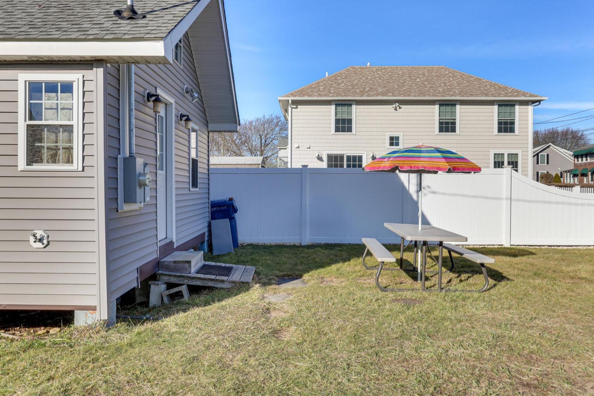 Charming Old Lyme Cottage, Steps To Private Beach! 외부 사진